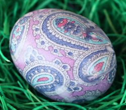 paisley tie dyed egg