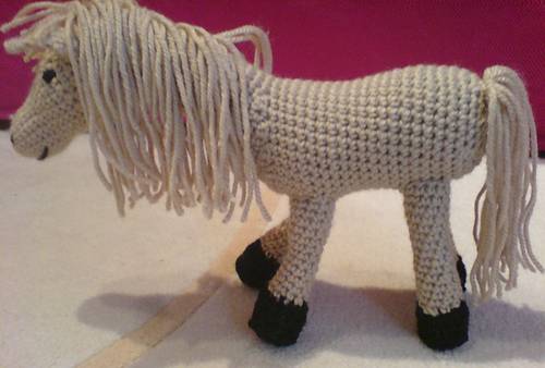 pretty crocheted pony