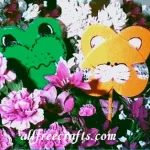 frog and cat heart stakes from wood or foam