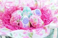 pretty decoupaged eggs in a pink theme