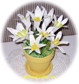 paper plate lily bouquet