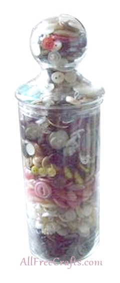 layered button jar