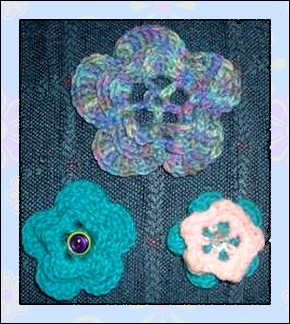 3 flowers in 1 crochet pattern