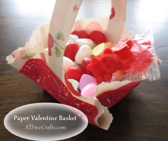 paper Valentine basket with doily wrapping