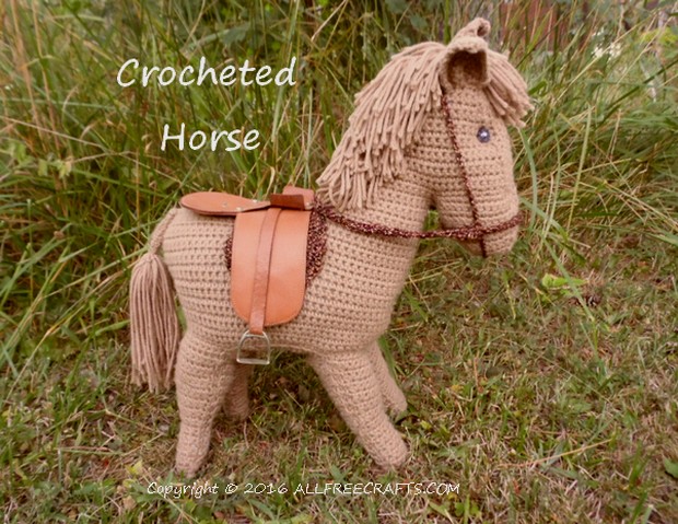 crocheted horse pattern - vintage