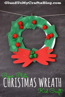 paper plate Christmas wreath